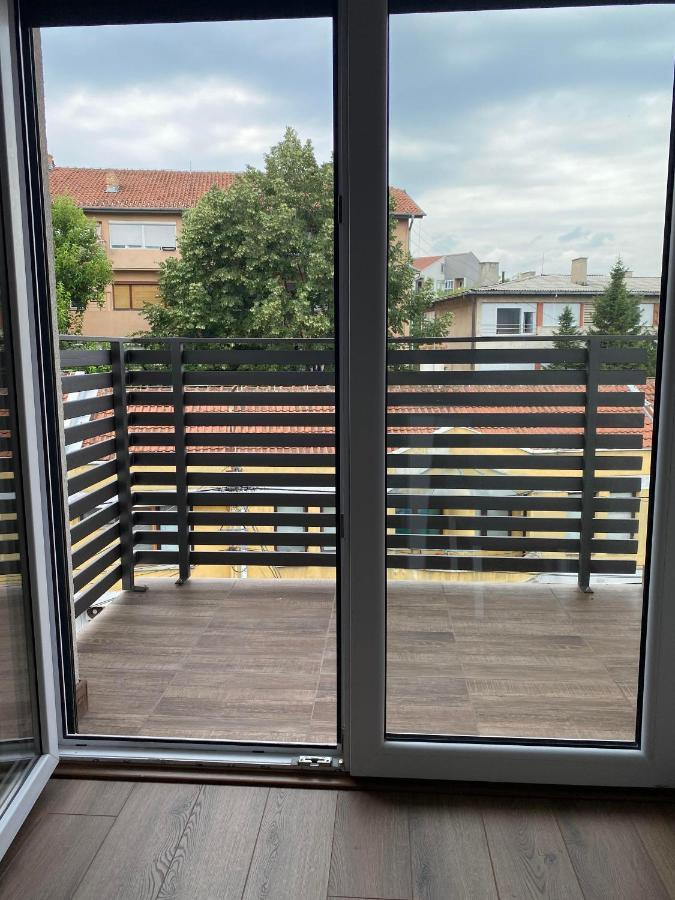 Dom apartmani Kragujevac Bagian luar foto